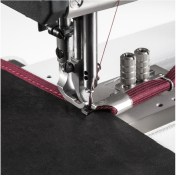 TEXI HD FORTE-B UF PREMIUM STEPPSTICHMASCHINE ZUM EINFASSEN MIT DREIFACHTRANSPORT